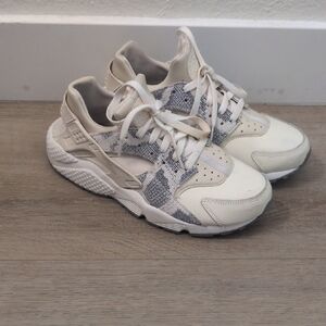 White and Gray Athletic Sneakers with Snake-Print Accents